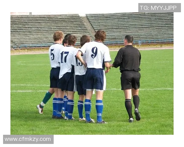 足球明星背后的助理团队揭秘他们的工作与生活支持